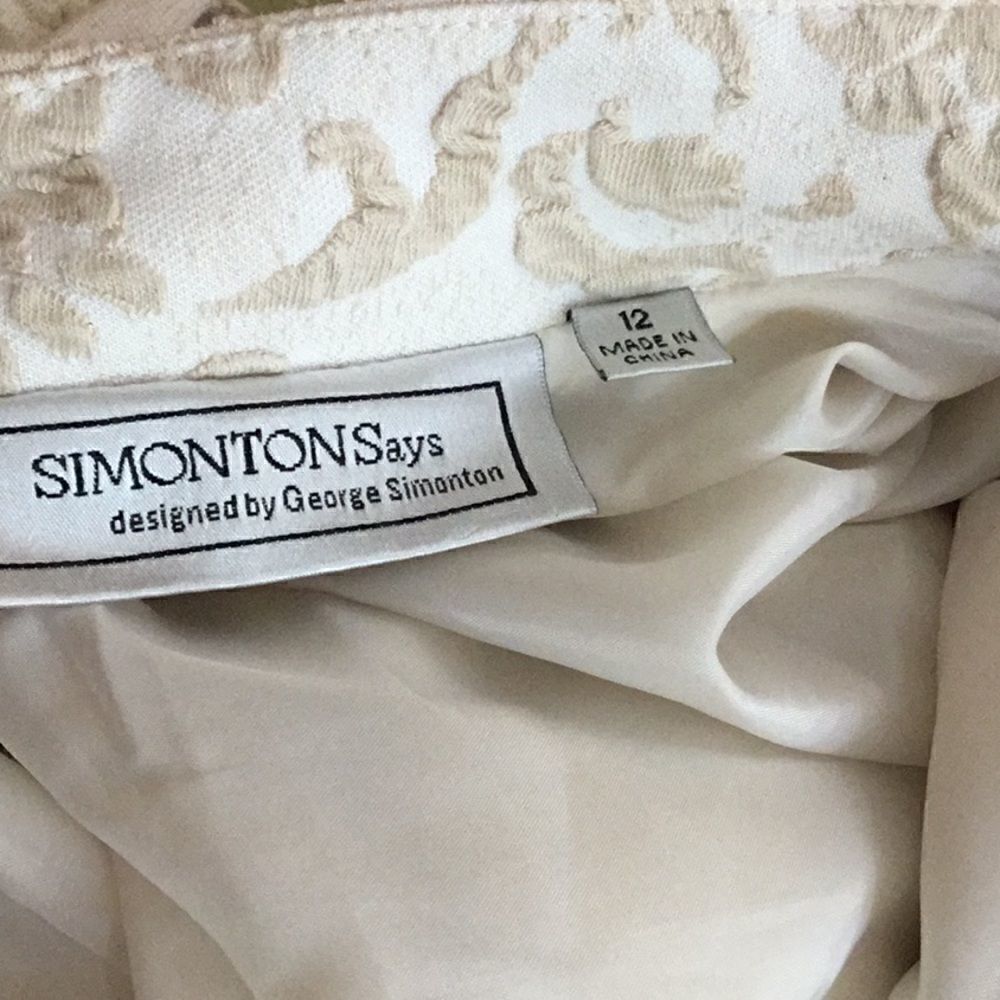Jacket in cream with raised tan design by Simonton - Picture 7 of 8